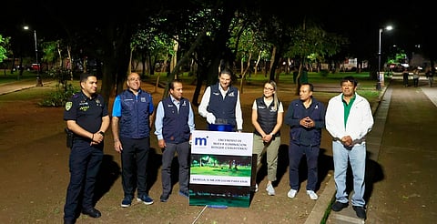 Brilla el bosque Cuauhtémoc con nueva iluminación; Alfonso realiza encendido