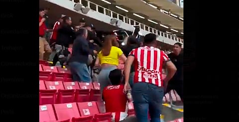 Con 34 aficionados desalojados y una muerte registrada, Liga MX advierte tolerancia cero a la violencia