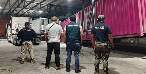 Aseguran 23 autos en una bodega sobre la Morelia-Salamanca