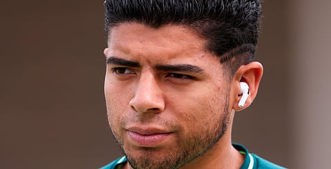 Selección Mexicana confirma baja de Víctor Guzmán; regresará a Rayados