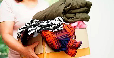 Facultad de Historia hace colecta de ropa y alimentos para apoyar a indigentes