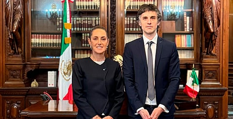 Sheinbaum recibe a abogado de Pedro Castillo; expresa solidaridad y pide acción de la ONU