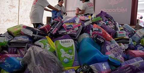 Avanza Seimujer en distribución de productos menstruales recolectados en el Jalo por las Mujeres