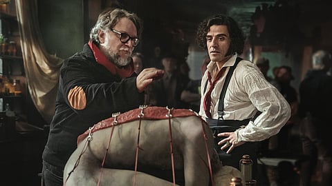 El director mexicano Guillermo del Toro prepara película inédita con Oscar Isaac