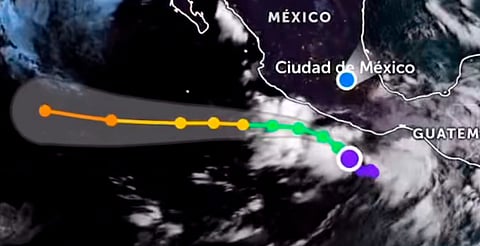 Narda se intensificaría a huracán frente a costas de Michoacán el martes, prevén