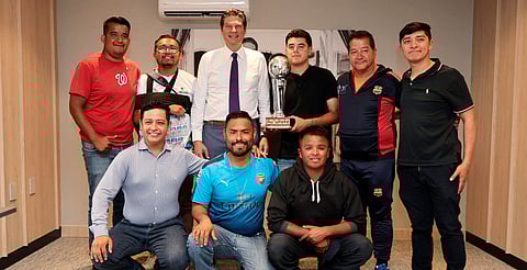 Alfonso Martínez reconoce al Club Michoacán de Sordos por su tercer lugar en torneo relámpago