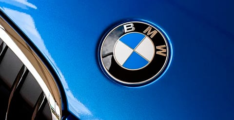 ¿Tienes un BMW? Alertan sobre posible falla que podría causar incendios