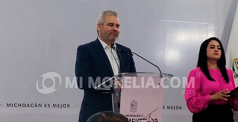 Tras hechos violentos, garantiza Bedolla reanudación de clases en Coahuayana