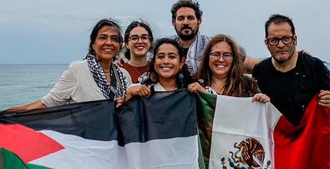 Intercepta Israel a flotilla con ayuda humanitaria hacia Palestina; viajan seis mexicanos