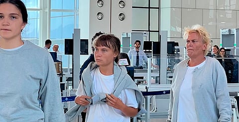 Israel difunde imágenes de Greta Thunberg antes de ser deportada