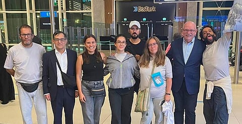 Repatriados desde Israel, mexicanos ya vuelan hacia México; llegarán este miércoles
