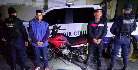 Aseguran a dos hombres armados durante operativo en Uruapan