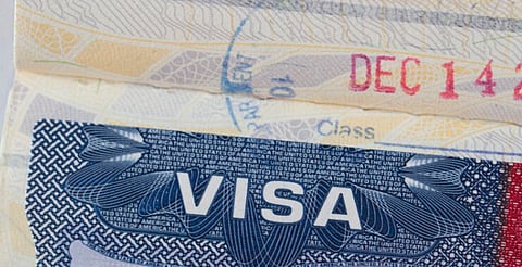 EU revoca visas a políticos mexicanos; ya suman más de 50 casos
