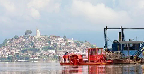 Listos los muelles en Pátzcuaro: preparan el lago para recibir turistas