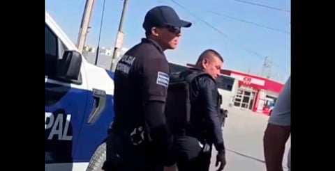 "Siempre es lo mismo, señora": Policía de Torreón se viraliza por regañar a "migajera" [Video]
