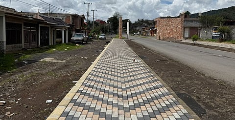 Estamos mejorando acceso a comunidad indígena de Ahuirán: Rogelio Zarazúa
