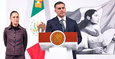 Harfuch llega a Apatzingán en helicóptero para abordar crisis del sector limonero