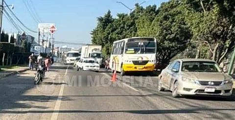 Mañana de caos vial en Morelia: motociclista herido y peatón atropellado