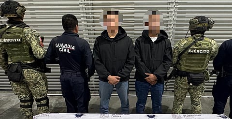 Detenidos en Zinapécuaro 2 hombres de Jalisco con armas, cartuchos y vehículos: SSP