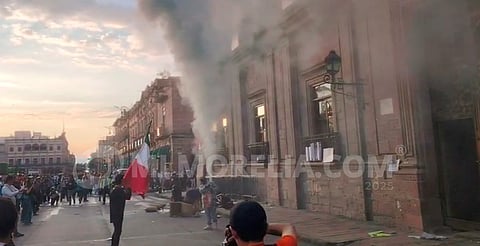 Gobierno identifica a responsables de irrupción en Palacio; habrá sanciones