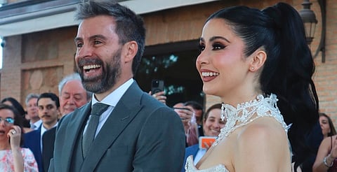 ‘Siéntate antes de que te desgreñe’: Lupita Villalobos estalla en vivo