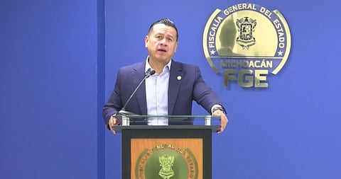 Homicida de Carlos Manzo se ausentó de su casa una semana antes del crimen: FGE