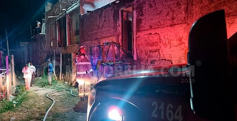 Incendio consume vivienda en Morelia; sin personas lesionadas