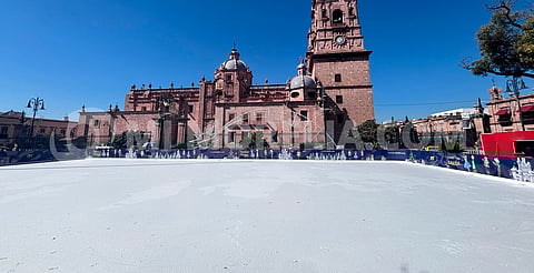 La pista estará disponible por poco más de un mes, ya que se contempla que, aproximadamente, el 4 de enero se retire la estructura