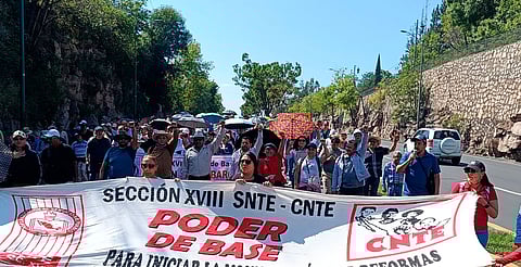 ¡Alístese! Megapuente junta paro de labores de la CNTE y puente oficial