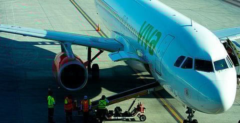 Viva Aerobus extiende suspensión de vuelos del AIFA a EE.UU. hasta enero de 2026