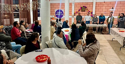 Mujeres al 1000x10: clausuran curso de repostería en Morelia con exhibición de postres