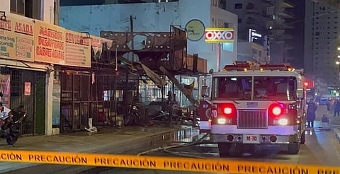 Explosión en taquería de Mazatlán deja tres muertos y dos heridos [VIDEO]