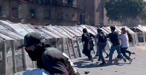 ¿Reprimir o contener? Marcha Generación Z deja dudas y lesionados