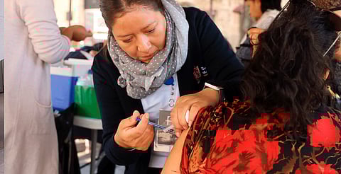 Más de 341 mil michoacanos protegidos contra la influenza: SSM