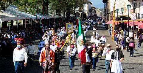 Desmienten cancelación del desfile revolucionario en Pátzcuaro