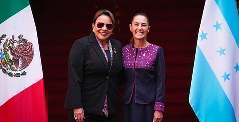 Sheinbaum recibe en Palacio Nacional a la presidenta de Honduras