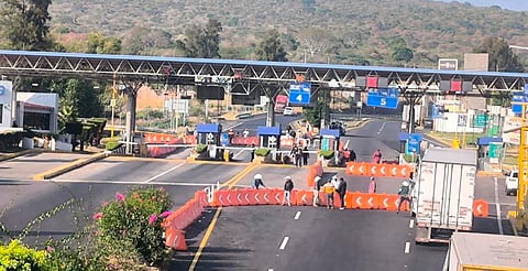 Persisten bloqueos en Michoacán a casi 24 horas del inicio del paro de campesinos