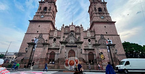 Habrá desarme voluntario en catedral de Morelia; Sedena dará dinero a cambio