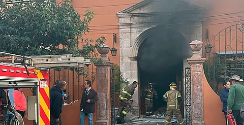 Se incendia templo de la Sagrada Familia en Morelia; bomberos ya atienden
