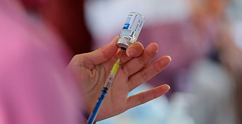 Aplicadas, casi 170 mil vacunas contra influenza, covid y neumococo por IMSS Michoacán