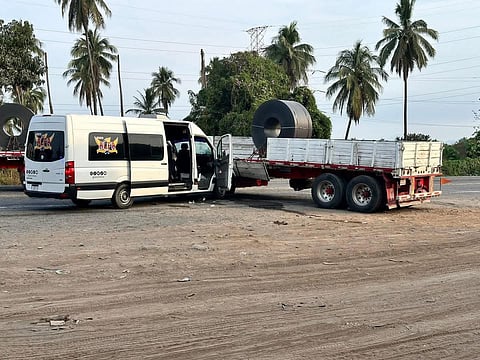 Se accidenta Grupo Alfa 7 en la autopista Siglo XXI