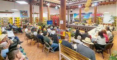 Mesas culturales en Uruapan y Zitácuaro plantean acciones por la paz