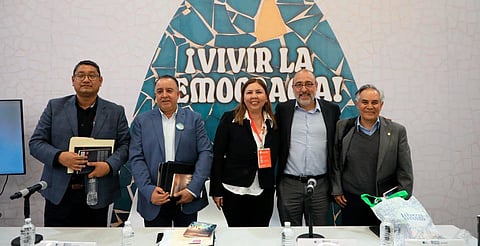 Reflexionan especialistas sobre los retos de repensar la ciudadanía en el contexto democrático actual