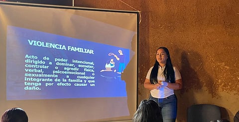 FGE fortalece acciones de prevención y atención de la violencia contra las mujeres en Tingambato