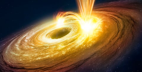 Descubren agujero negro que “erupciona” como el Sol