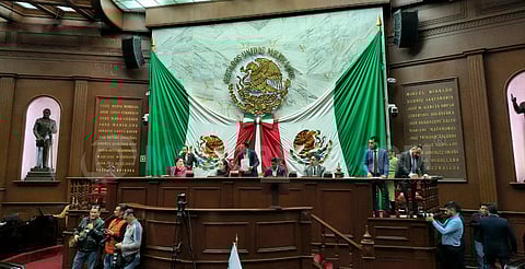 De "lucha mediática" acusan legisladoras al diputado independiente Carlos Tafolla