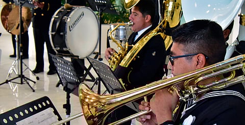Banda Sinfónica de la Marina dará concierto navideño en malecón de Lázaro Cárdenas