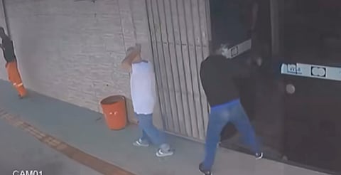 Lo matan tras salir de prisión por violar y asesinar a un niño; estuvo preso 20 años [Video]