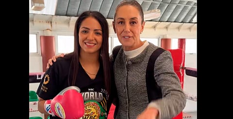 Sheinbaum sube al ring con Diana "La Bonita" y destaca su carrera en el boxeo