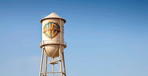 Warner Bros. respaldaría oferta de Netflix y rechazaría a Paramount